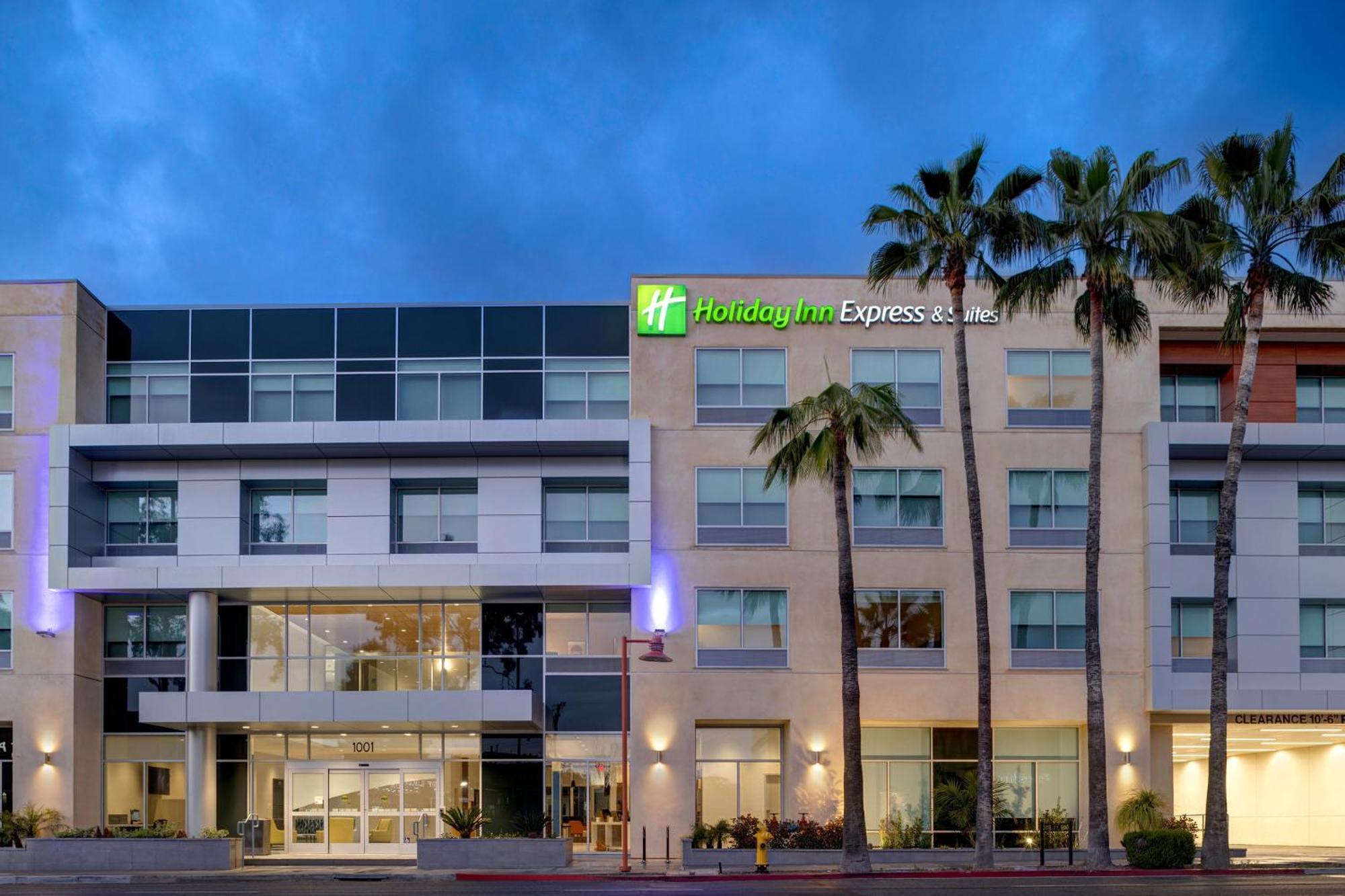 Holiday Inn Express & Suites - Glendale Downtown Extérieur photo