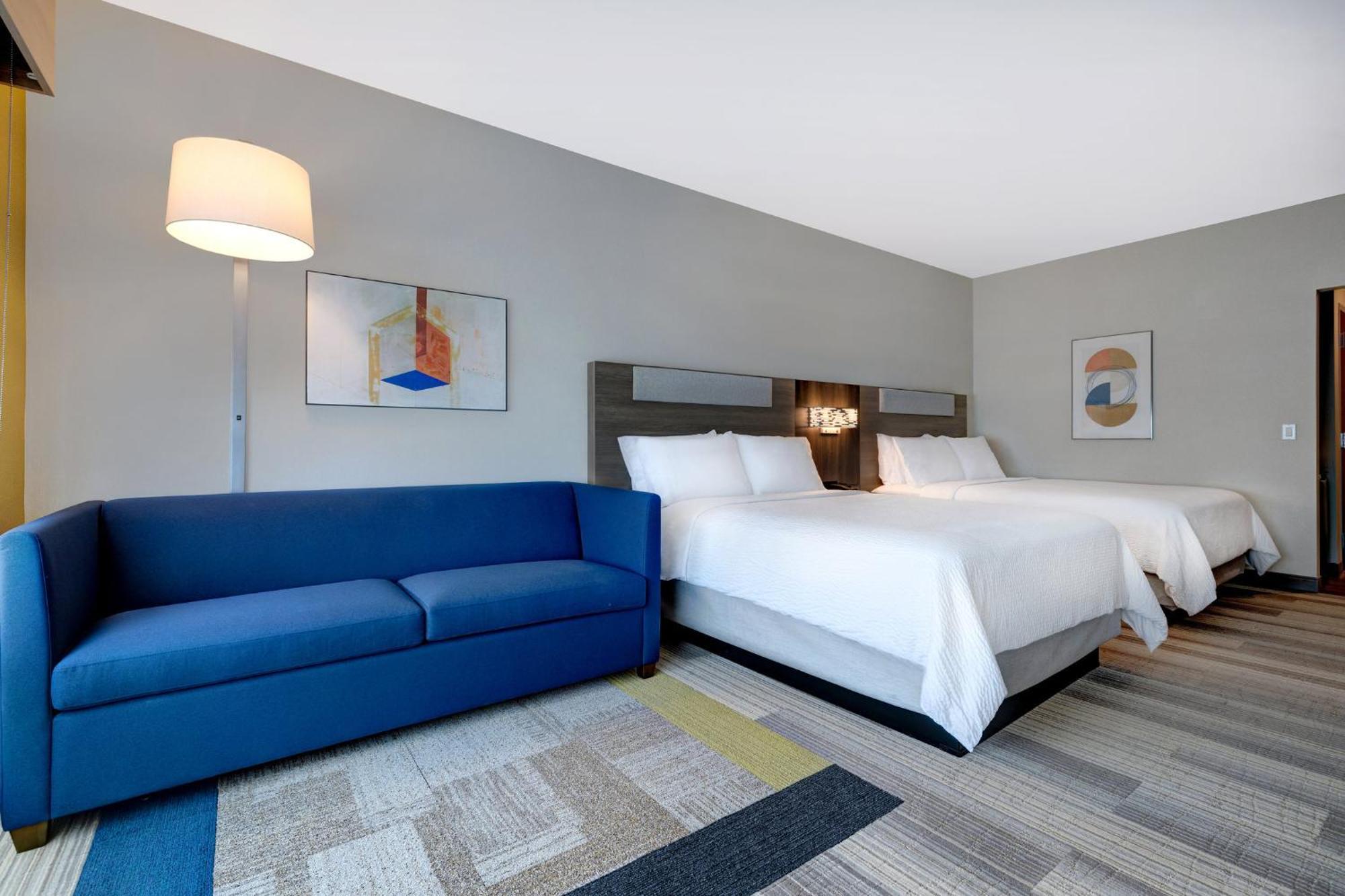 Holiday Inn Express & Suites - Glendale Downtown Extérieur photo